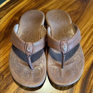 OluKai Brown Sandals